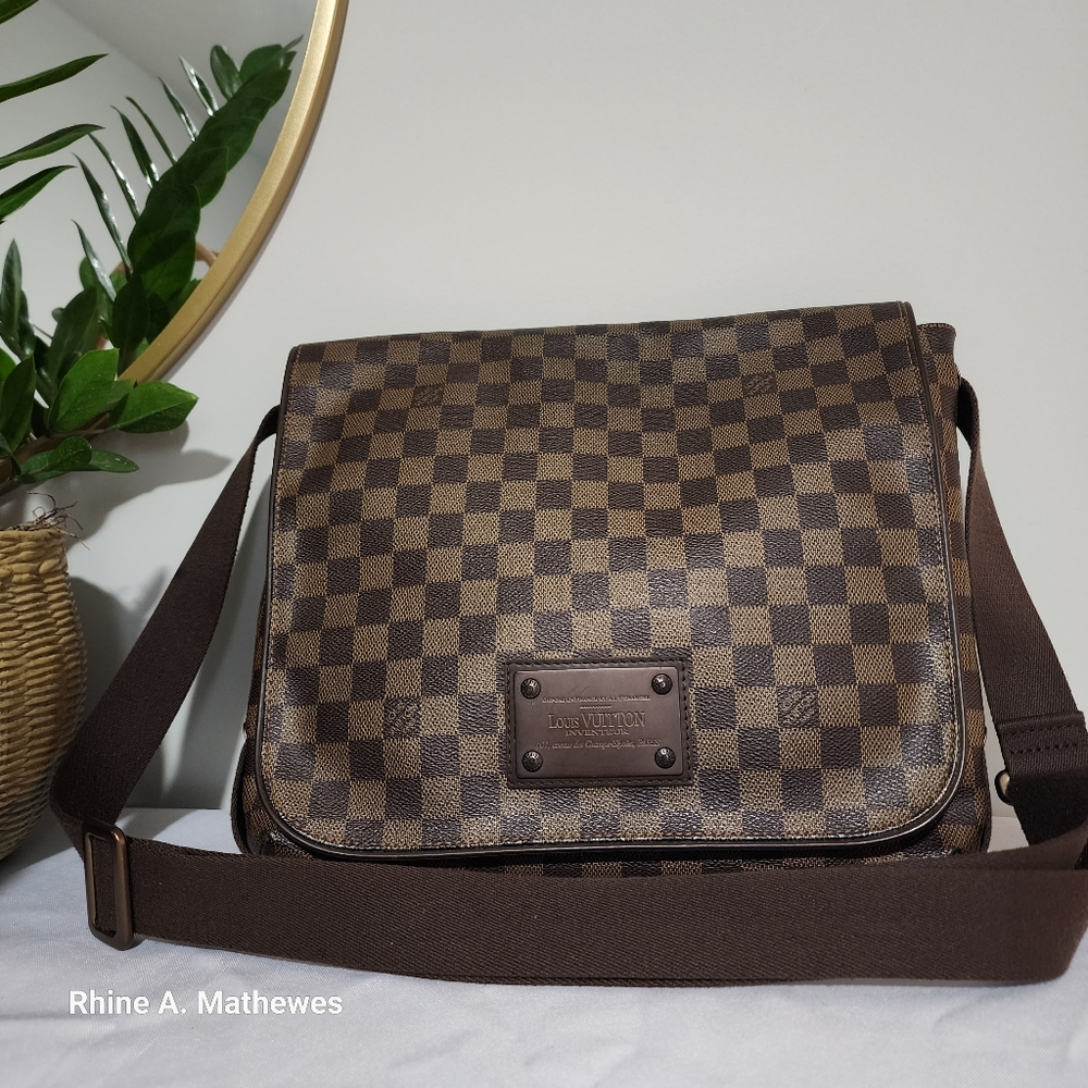 Louis Vuitton Damier Brooklyn MM